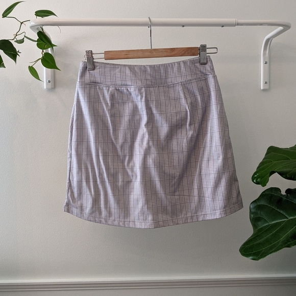 Y2K Seg'ments Luxe Skirt with Shorts - Picture 2 of 9